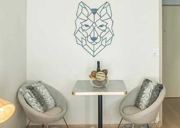 Voltaire Wolf Suite - 5 Min Hypercentre - Parking Prive