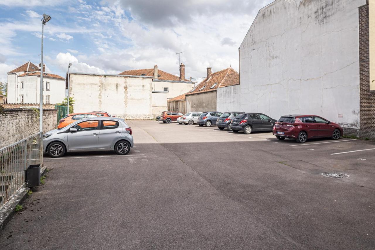 Voltaire Wolf - 5 Min Hypercentre - Parking Prive Troyes